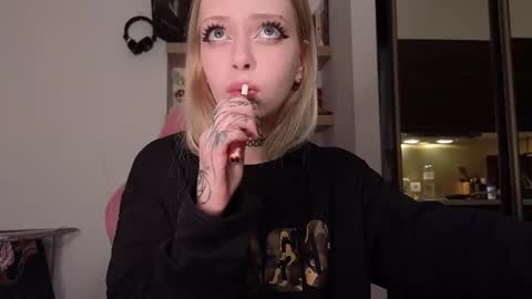 Elizabeth online show from March 2026 06:36:02 PM