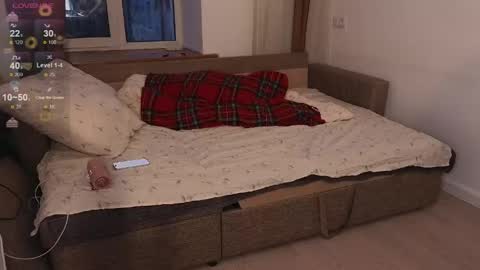 Elizabeth online show from April 2026 07:58:02 PM