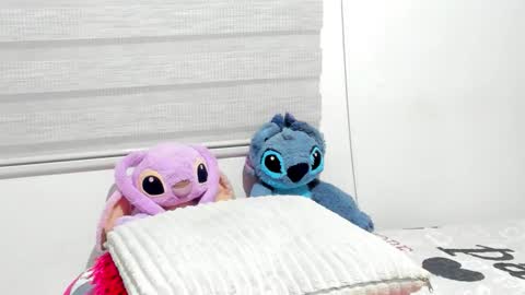 Snapshot of elizabeth_18_ chatting on January 2026 03:01:02 AM ELIZA online show from January 2026 03:01:02 AM