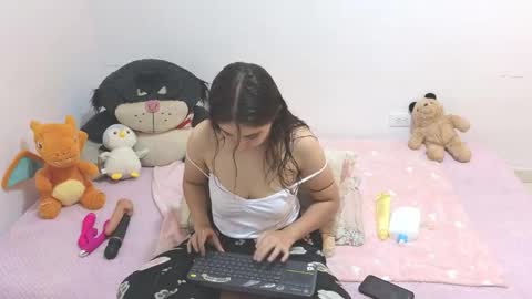 elizabeth online show from December 2025 05:18:02 PM