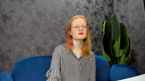 Snapshot of elizabeth_harpper chatting on February 2025 08:02:02 AM Elizabeth online show from February 2025 08:02:02 AM