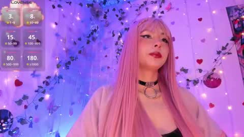    Independent Model online show from October 2025 11:32:02 AM