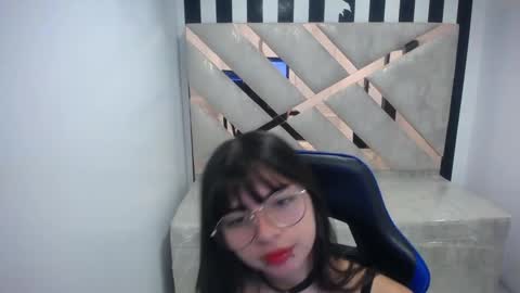 Snapshot of elizabeth_t_ chatting on February 2026 12:53:02 PM Elizabeth online show from February 2026 12:53:02 PM