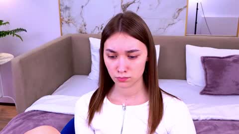 Snapshot of elizabethcash chatting on February 2025 09:19:01 PM Elizabeth online show from February 2025 09:19:01 PM