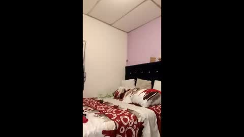 Elizabeth online show from April 2026 01:41:02 PM