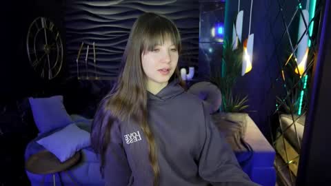 Eliza online show from February 2025 07:47:02 PM