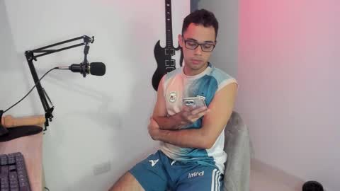 Snapshot of elkin_clark chatting on February 2026 04:38:01 PM Elkin Clark online show from February 2026 04:38:01 PM