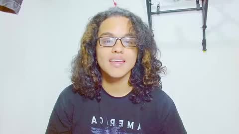 Diana online show from December 2024 12:34:02 PM