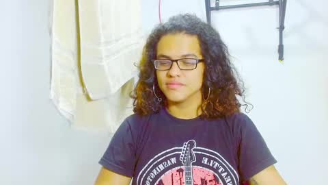 Diana online show from February 2025 12:30:02 PM