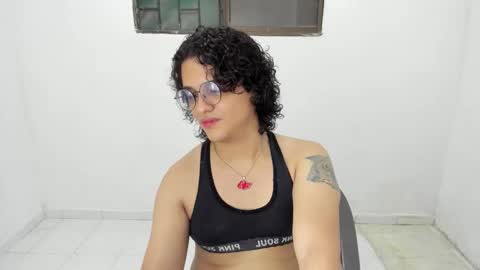 Diana online show from November 2025 12:35:02 AM