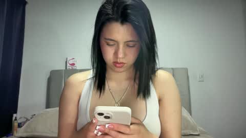 Snapshot of ella_aq chatting on January 2025 05:00:01 AM Ella online show from January 2025 05:00:01 AM
