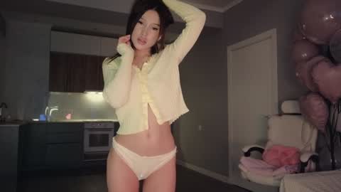 Lee online show from March 2026 03:44:01 AM