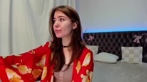 Snapshot of ella_mayers chatting on February 2025 03:31:01 AM Ella Mayers online show from February 2025 03:31:01 AM