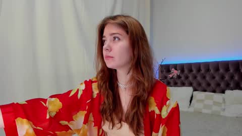 Snapshot of ella_mayers chatting on February 2025 03:04:02 AM Ella Mayers online show from February 2025 03:04:02 AM