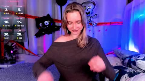 Ella online show from October 2025 03:49:01 PM