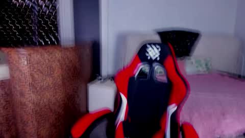 Snapshot of ellabloom chatting on February 2026 03:06:01 PM Ella online show from February 2026 03:06:01 PM