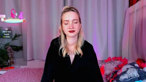 Snapshot of ellabloom chatting on February 2026 01:40:01 PM Ella online show from February 2026 01:40:01 PM