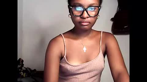 Snapshot of ellah245 chatting on April 2026 09:17:01 PM ellah245 online show from April 2026 09:17:01 PM