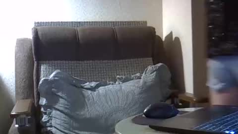 ellajohnsonx online show from February 2026 01:25:01 PM