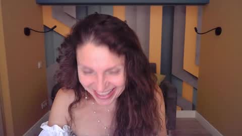 EllaLongs online show from July 2026 11:14:01 AM
