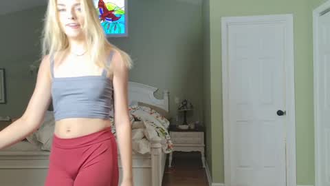 Snapshot of ellalowe chatting on April 2026 07:58:02 PM ellalowe online show from April 2026 07:58:02 PM