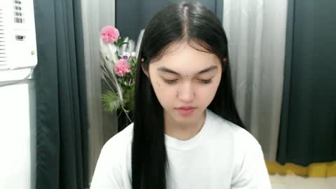 Snapshot of ellamiller69 chatting on July 2026 05:52:01 PM ELLA online show from July 2026 05:52:01 PM