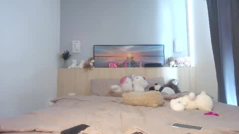 Snapshot of ellamirax chatting on June 2026 03:01:02 AM Ella Mira online show from June 2026 03:01:02 AM