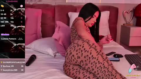 Snapshot of ellavicex chatting on March 2025 08:44:01 AM Ella online show from March 2025 08:44:01 AM