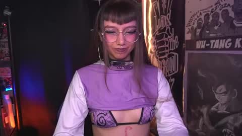 follow me on instagram .    online show from November 2025 01:33:02 PM