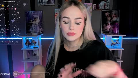 Snapshot of ellensoftt chatting on December 2024 05:55:02 PM Maria online show from December 2024 05:55:02 PM