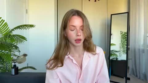 Snapshot of elli_harmon chatting on September 2025 12:32:02 PM Ellie --- Ill see you either on Friday or Saturday and definitely on Sunday online show from September 2025 12:32:02 PM