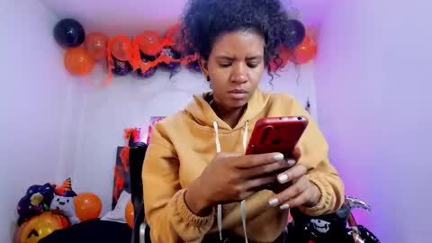  Ellie   online show from October 2025 02:23:02 PM