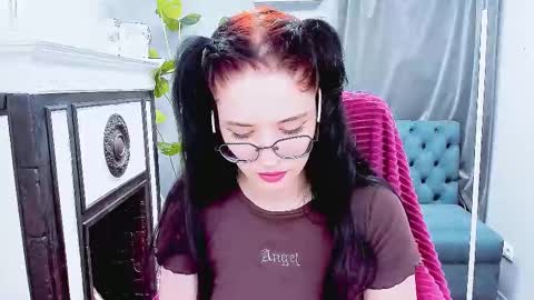 ellie_magic online show from March 2025 02:34:02 PM
