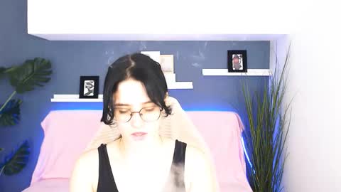 ellie_magic online show from October 2025 12:38:02 PM