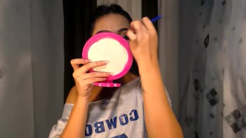 ellie online show from December 2025 06:47:02 PM