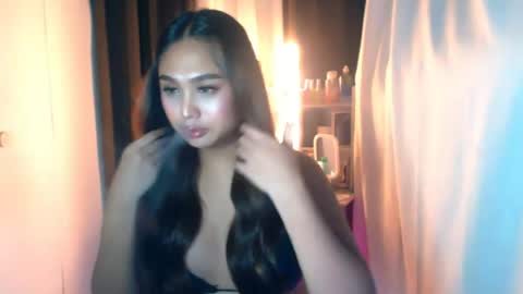 Snapshot of elliecummers chatting on July 2026 03:32:01 PM ellie online show from July 2026 03:32:01 PM