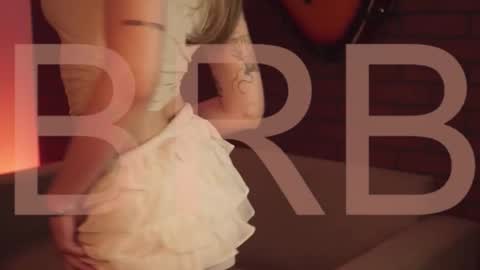 elliecutes online show from January 2026 08:29:02 AM