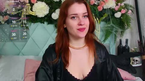 EllieLarson online show from October 2025 05:08:01 PM