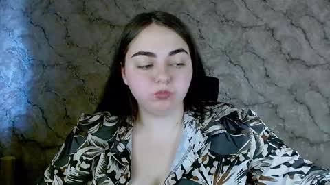 Ellie online show from September 2025 03:12:02 PM