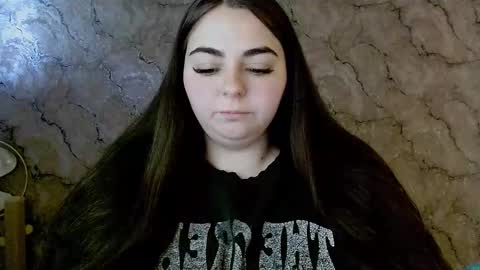 Ellie online show from September 2025 10:20:01 AM