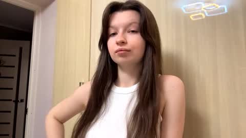 Ellie online show from December 2025 03:48:01 AM