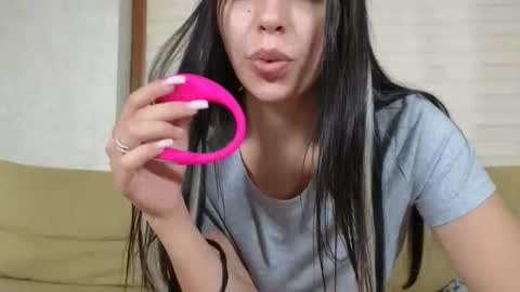 ellietv_ares online show from September 2025 04:31:02 PM