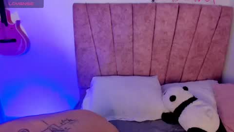 elliot_flame1 online show from August 2026 03:23:02 AM