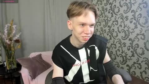 elliot_mars_ online show from September 2025 05:29:02 PM