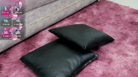 Snapshot of elliot_stone chatting on October 2025 03:52:02 AM Elliot Stone online show from October 2025 03:52:02 AM