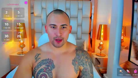 E L L I O T    V E L E Z online show from October 2025 08:43:02 PM