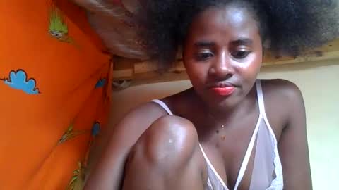 Ellodi online show from May 2026 08:14:01 PM