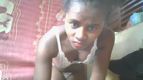 Ellodi online show from May 2026 08:23:01 AM