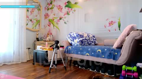 Ella Bella Bo Bella online show from November 2025 05:57:01 PM