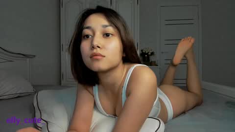 Snapshot of elly_cute_ chatting on February 2025 09:30:01 AM Elly Cute online show from February 2025 09:30:01 AM